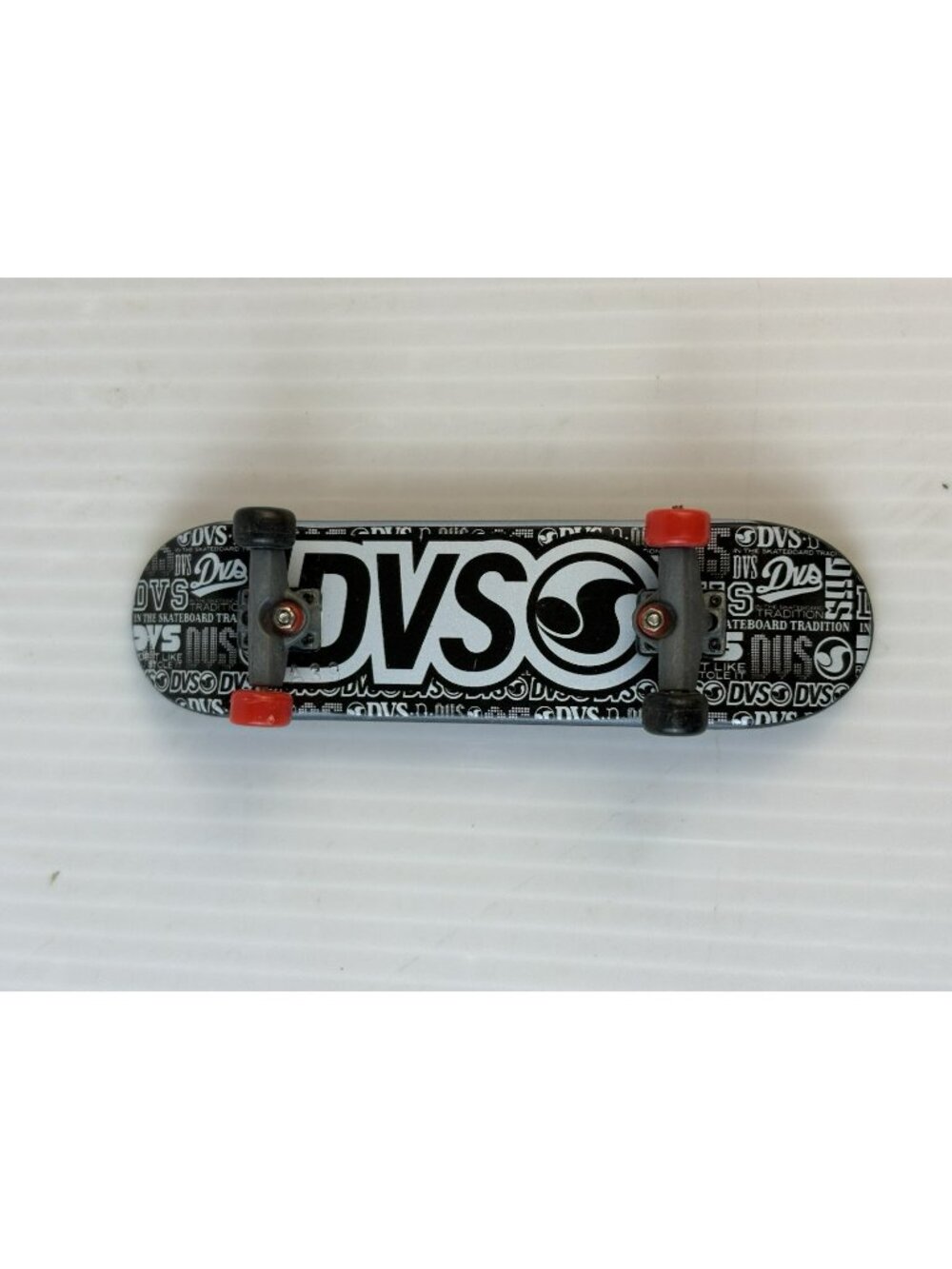 Tech Deck DVS Shoes Fingerboard Mini 96mm Skateboard Black White Logo Graphic